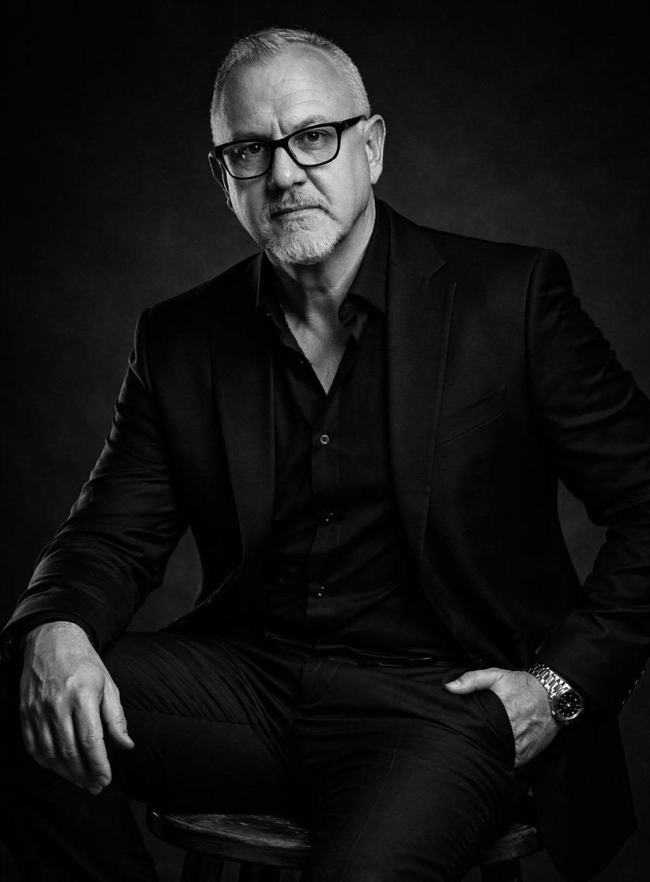 Brandon Saunders - Premium Life Architect and Life Coach